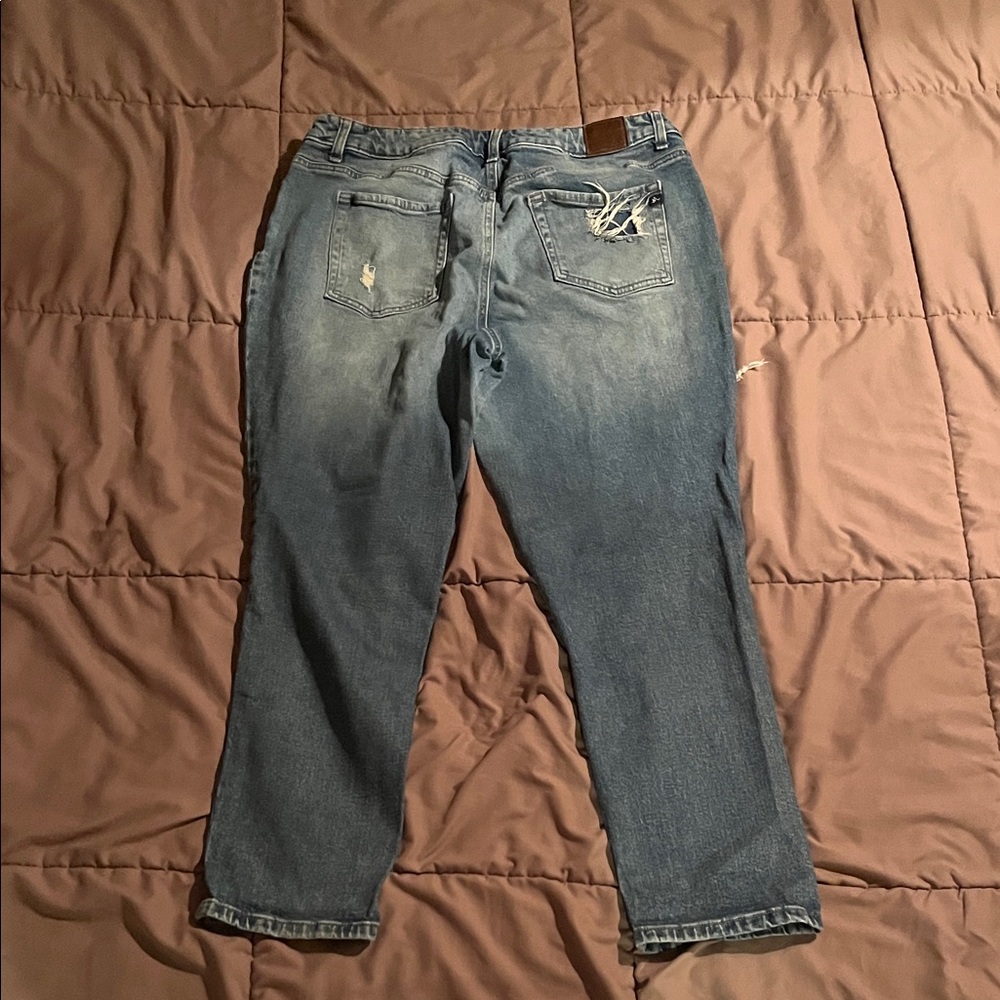 Maurices Women's Light Blue Boyfriend Jeans
